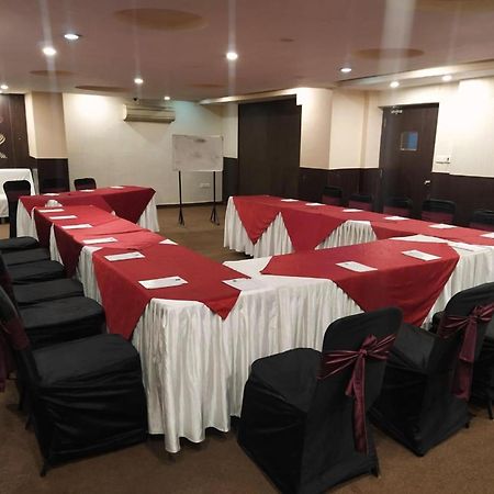 Golden Manor By Brandmyhotel -Jaipur City Centre Hotel Dış mekan fotoğraf