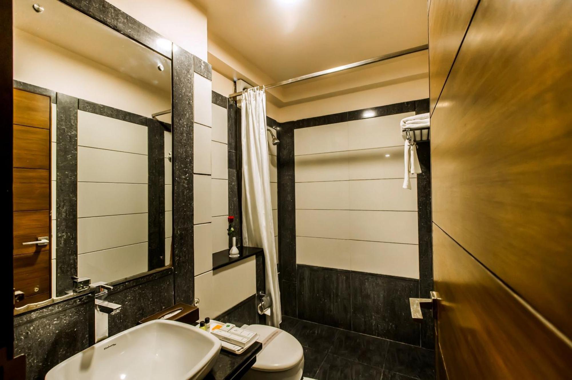 Golden Manor By Brandmyhotel -Jaipur City Centre Hotel Dış mekan fotoğraf